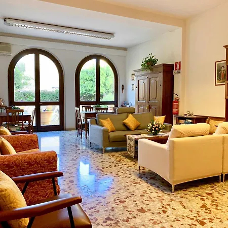 Casa per Ferie Regina Santo Rosario-2
